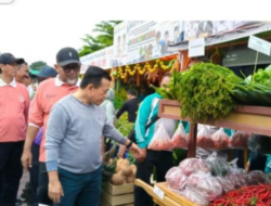 Dalam Meriahkan HUT Jambi, Al Haris Resmi Membuka Pasar Tani