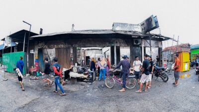 Dipicu Korsleting Listrik, 4 Unit Ruko Hangus Terbakar di Warung Satu Karang Bahagia